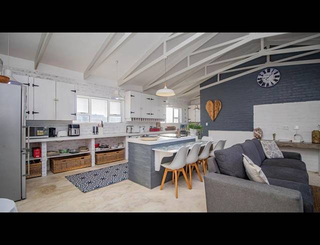4 BEDROOM HOUSE FOR SALE IN JONGENSFONTEIN